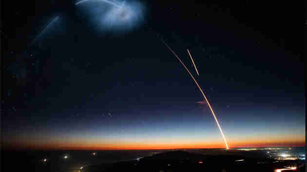 SpaceX launch lights up night sky in Southern California - WEIS | Local ...