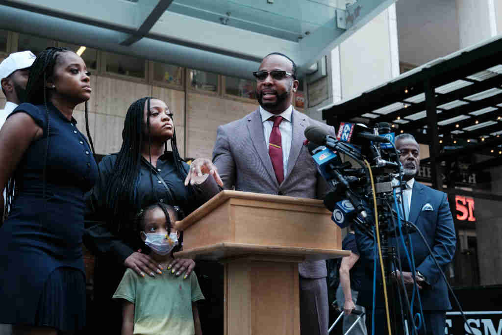 Family files lawsuit against Sesame Place, alleging racial discrimination - WEIS | Local & Area News, Sports, & Weather - Vimarsana News
