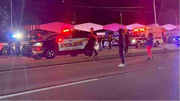 Kennywood shooting: 3 shot, including 2 teenagers, in front of ride at amusement park - WEIS - Vimarsana News