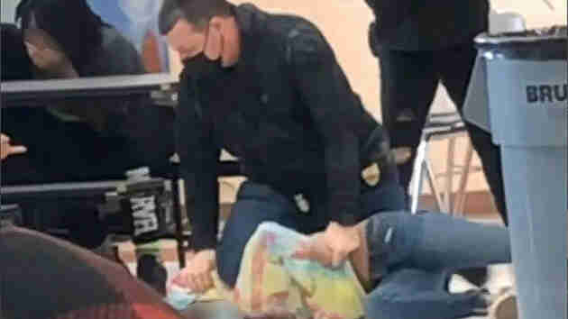 Family files lawsuit against Kenosha officer accused of kneeling on 12-year-old girl's neck - WEIS - Vimarsana News