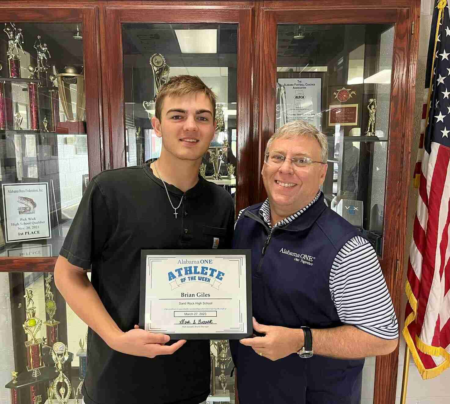 Sand Rock's Brian Giles Selected as the Alabama ONE Athlete of the Week -  WEIS