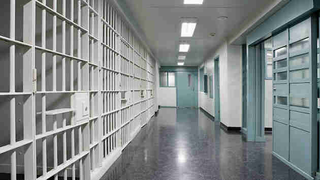 Former inmate at Elizabeth Holmes' prison describes what she'll see behind bars - WEIS | Local & Area News, Sports, & Weather - Vimarsana News