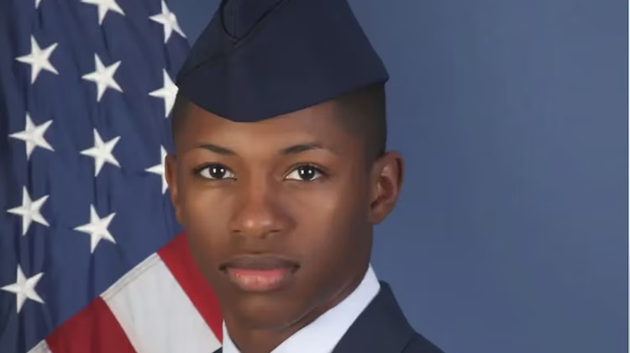 US Airman Roger Fortson, killed by deputy in his own home, honored at funeral - WEIS | Local & Area News, Sports, & Weather - Vimarsana News