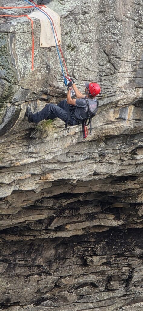 Gadsden Firefighters Complete Rope Rescue Training at Noccalula Falls