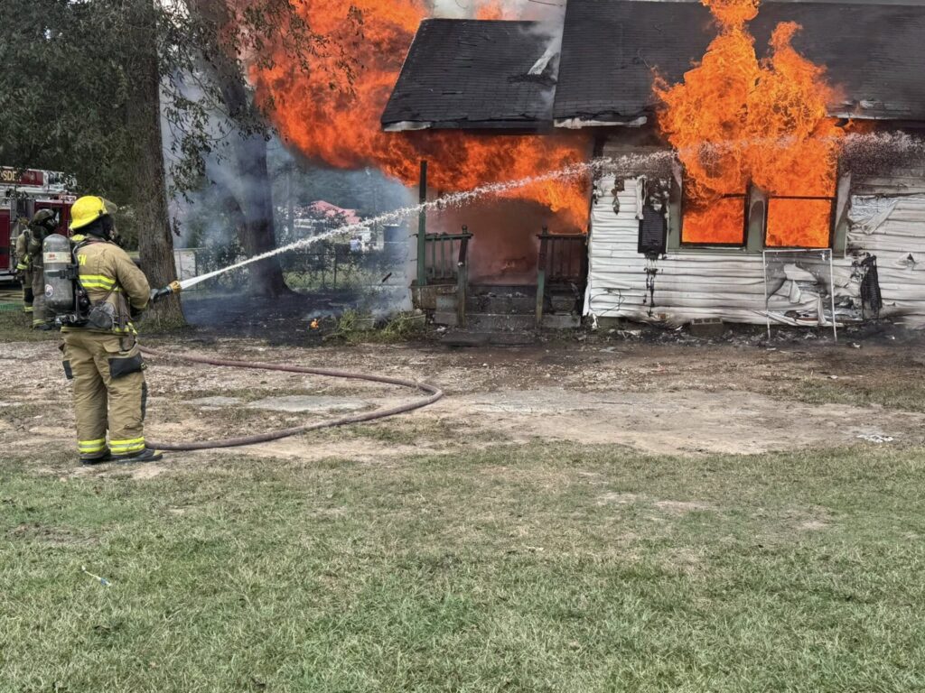 Gadsden Fire Department Responds to Walnut Park Structure Fire