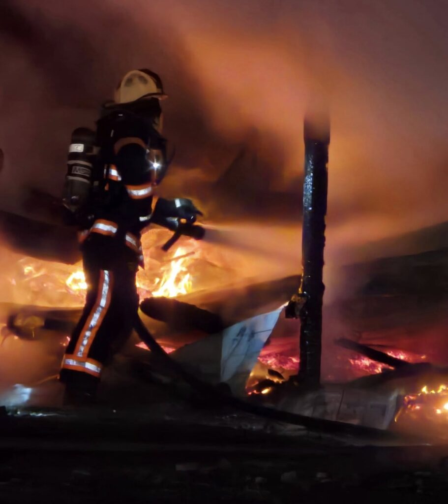 Early-Morning Structure Fire Destroys Home in Ballplay Bend