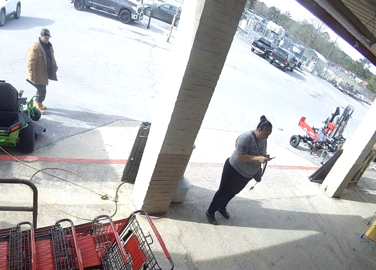 Gadsden Police Seek Public’s Help in Identifying Fraud Suspects