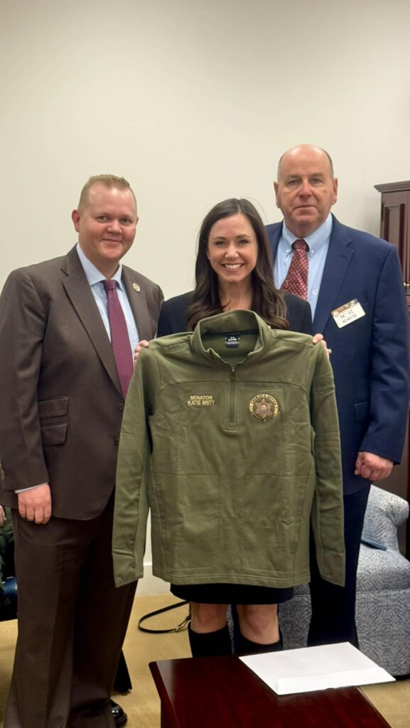 Sheriff Shaver, Chief Deputy Summerford and Investigator Hairston Attend National Sheriffs’ Conference

Meet with Alabama Delegation in Washington