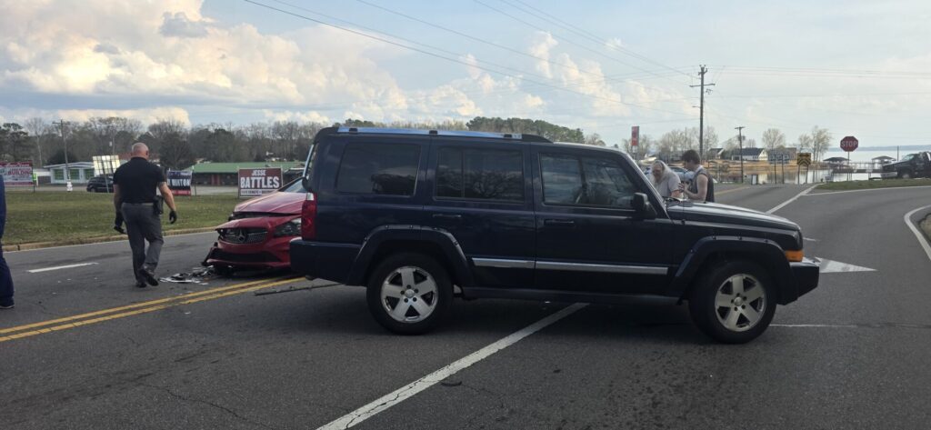 Two-Vehicle Crash Reported on Highway 68 in Cedar Bluff