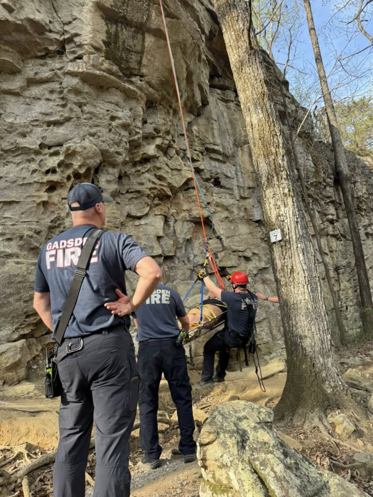 Injured Hiker Rescued from Gorge at Noccalula Falls Park