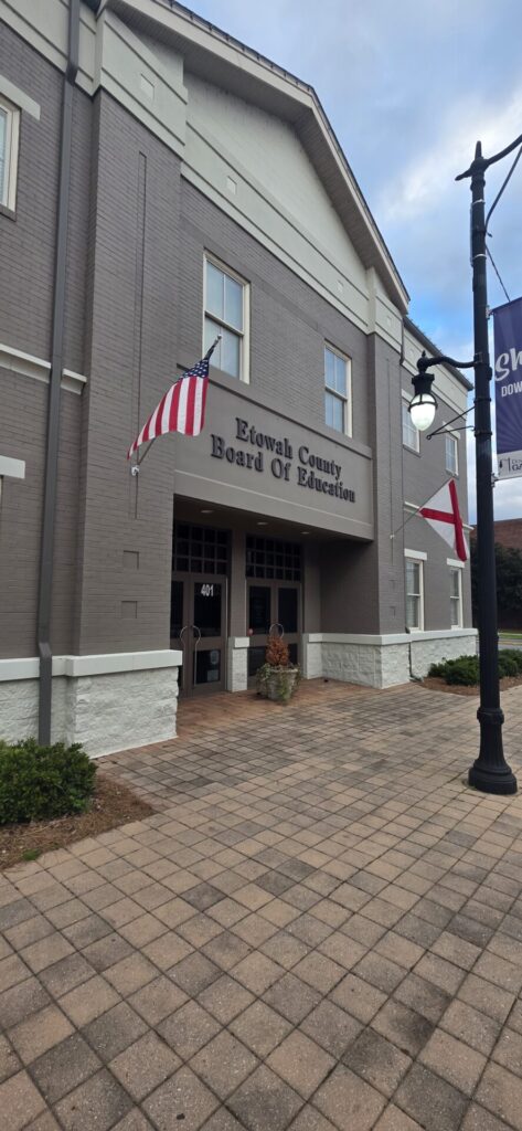 Etowah County Board of Education Accepts Dr. Alan Cosby’s Retirement