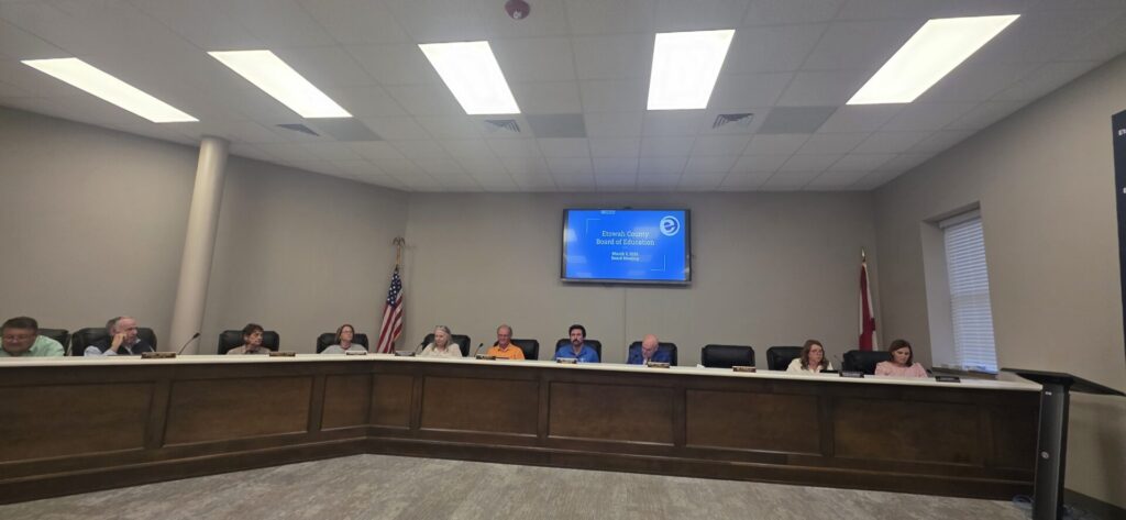 Etowah County Board of Education Accepts Dr. Alan Cosby’s Retirement