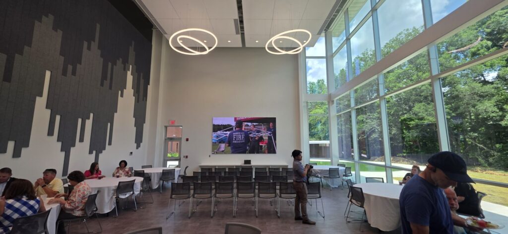 Community Gathers to Welcome New Era of Recreation in Rainbow City