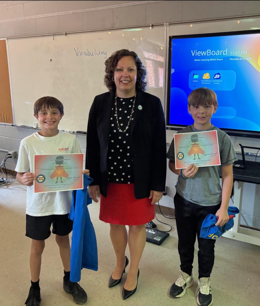 Cedar Bluff Students Receive Power of 1 Award for Leadership and Positive Character