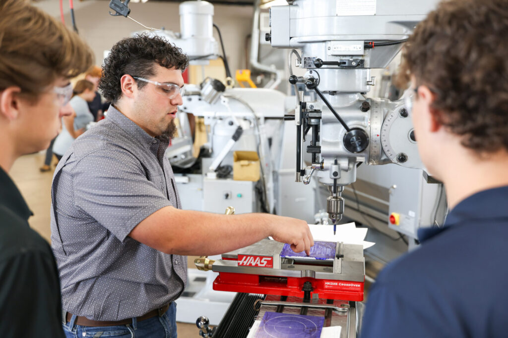 Gene Haas Foundation grant supports Gadsden State CNC machining and engineering students.