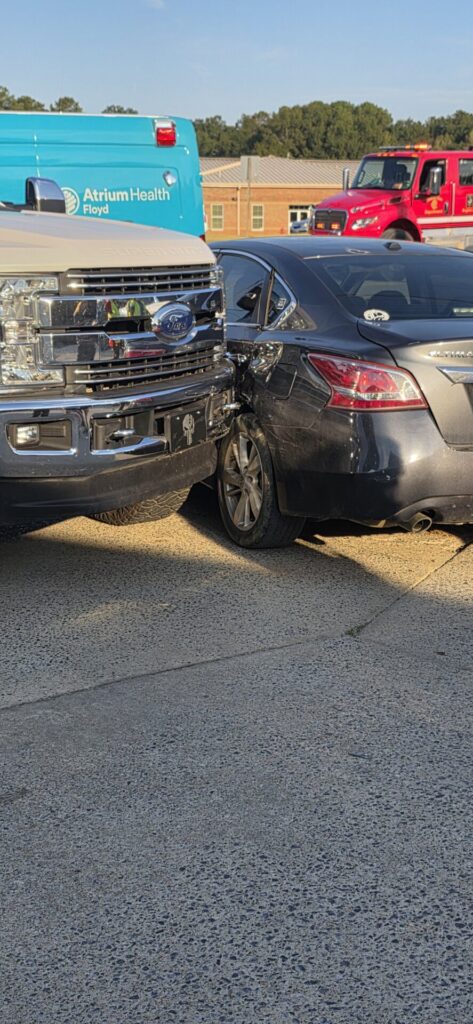 Armory Road crash in Centre involving three vehicles Tuesday morning